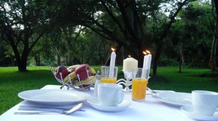 It's A Small World - Mavuradonha