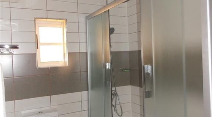 Vynedresa Hotel Limited