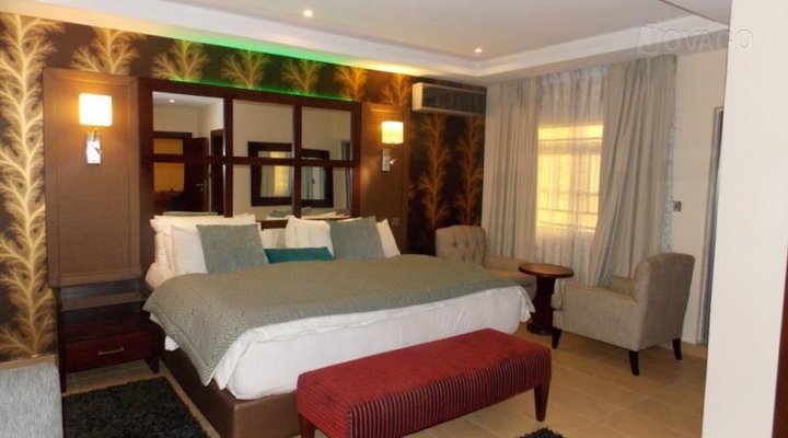 Vynedresa Hotel Limited