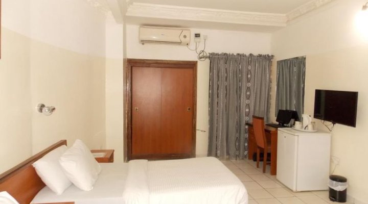 Sinoni Lodge Abuja