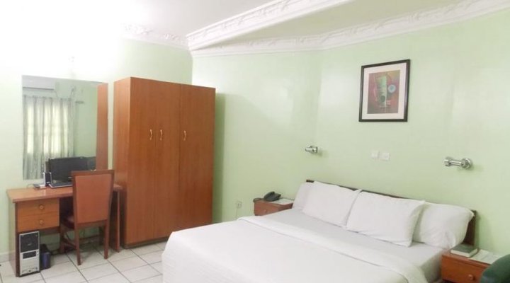 Sinoni Lodge Abuja