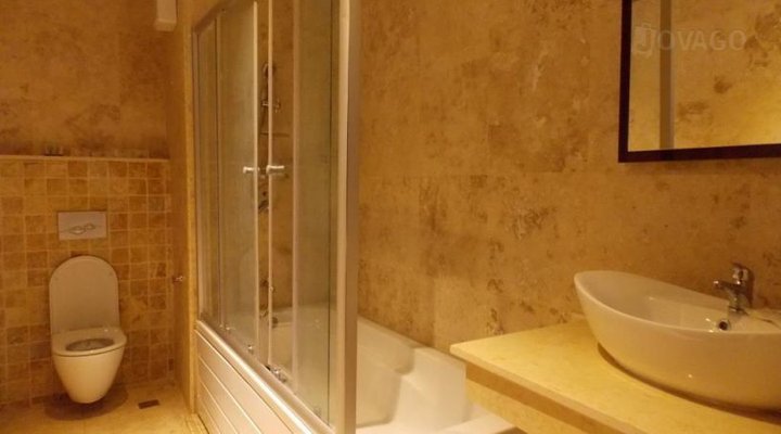 Full Moon Hotel Ltd