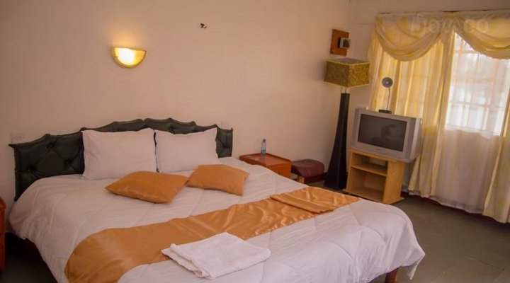 The Family Comfort Hotel