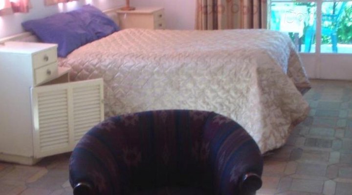 Tino's Guest House