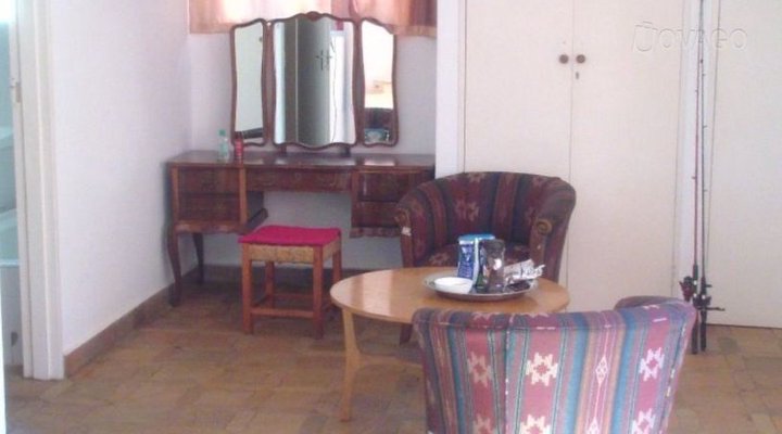 Tino's Guest House