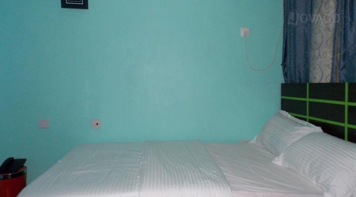 Ladida Continetal Hotel And Suites
