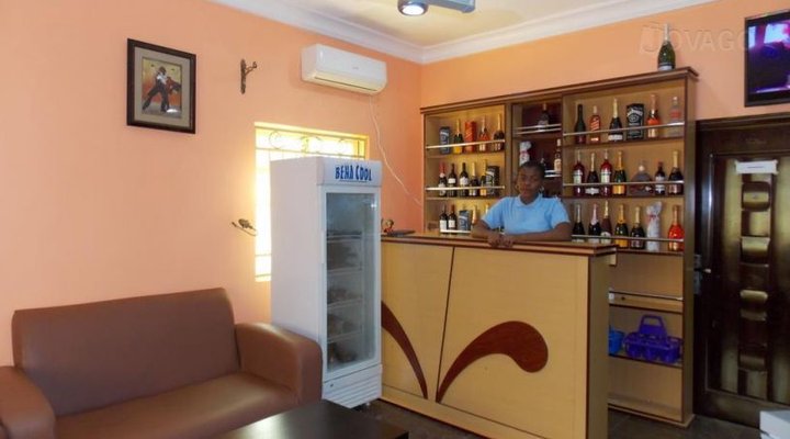 Ladida Continetal Hotel And Suites