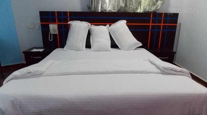 Ladida Continetal Hotel And Suites