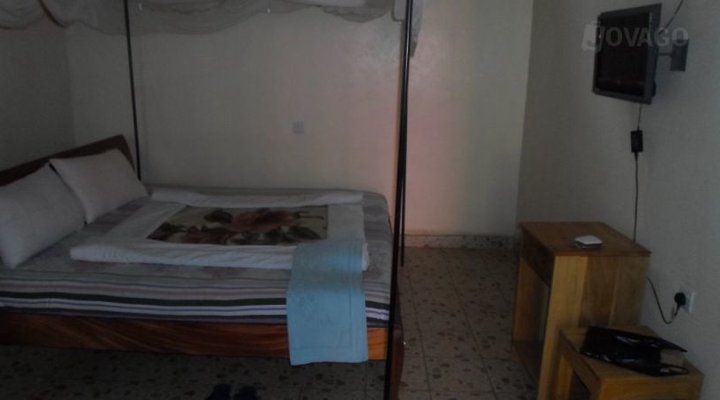 Malili Bar and Guest House