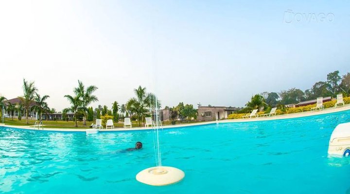 Elongo Gardens Hotel