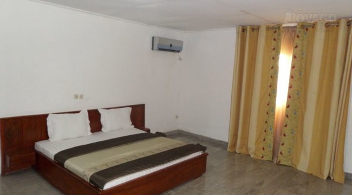 Elongo Gardens Hotel