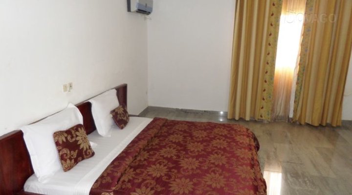 Elongo Gardens Hotel