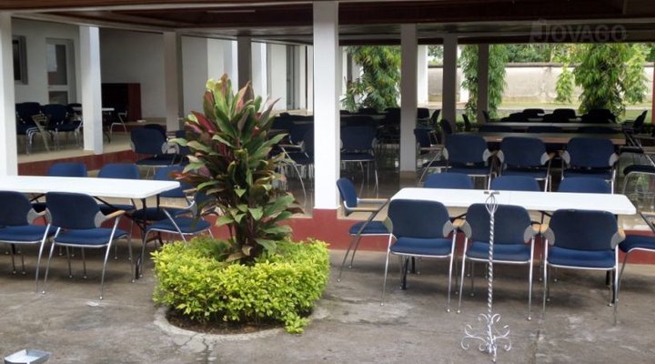 Elongo Gardens Hotel