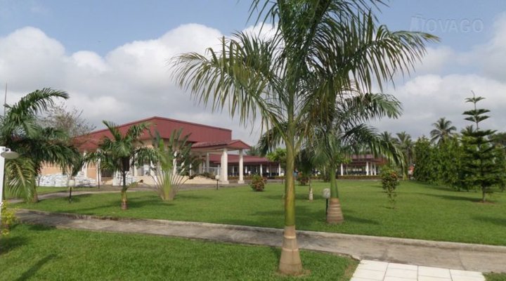 Elongo Gardens Hotel