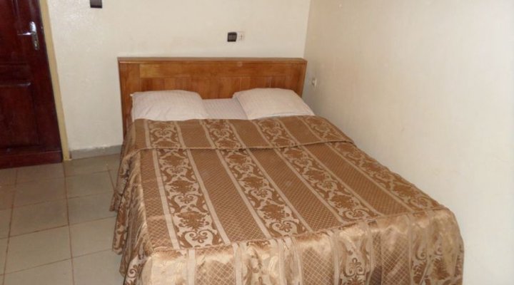 Hotel Nya Wandja Palace