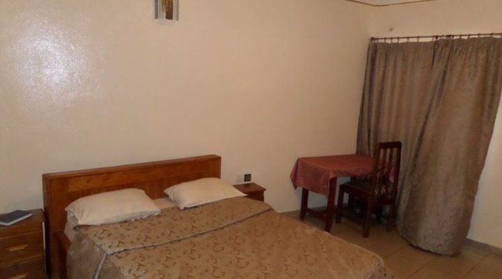 Hotel Nya Wandja Palace