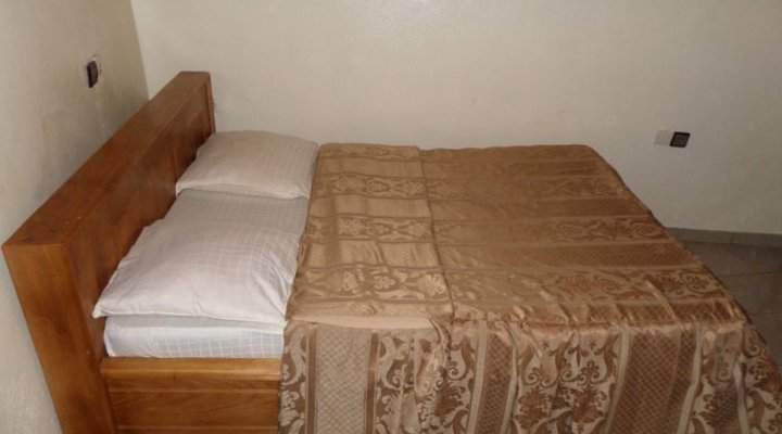 Hotel Nya Wandja Palace