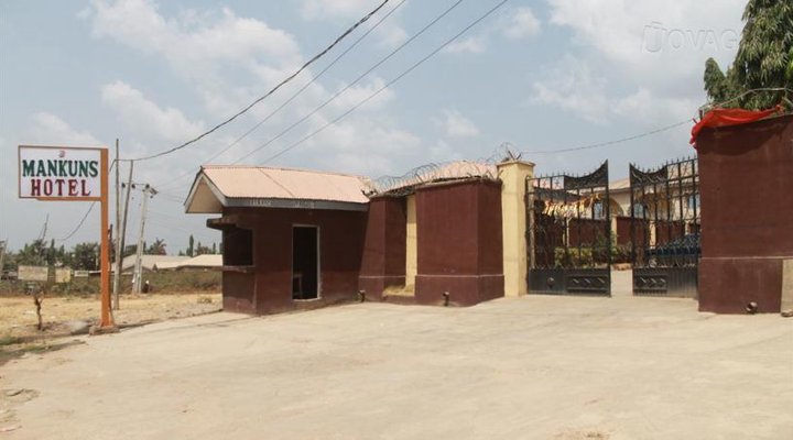 Mawkuns Hotel
