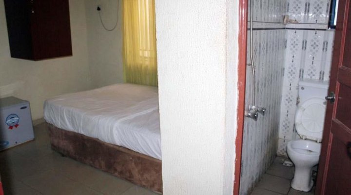 Le-Freedom Suites & Conference Inn