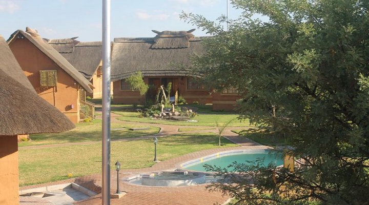 Ekori Lodge