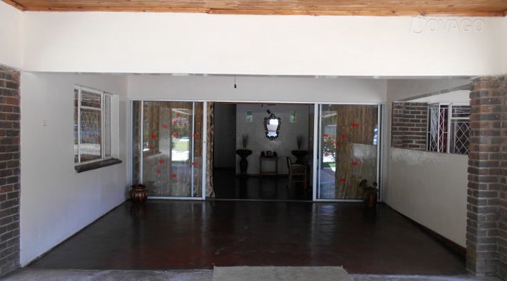 Tropicana Guest Lodge