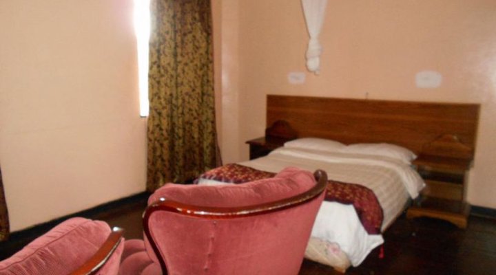Tropicana Guest House-Kwekwe