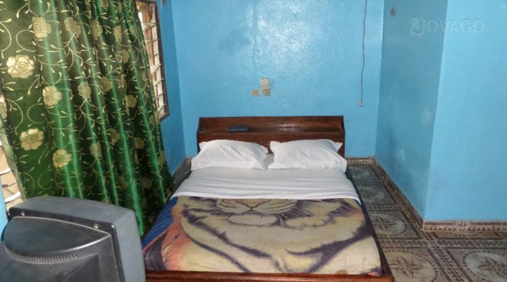 Auberge Prestige Inn