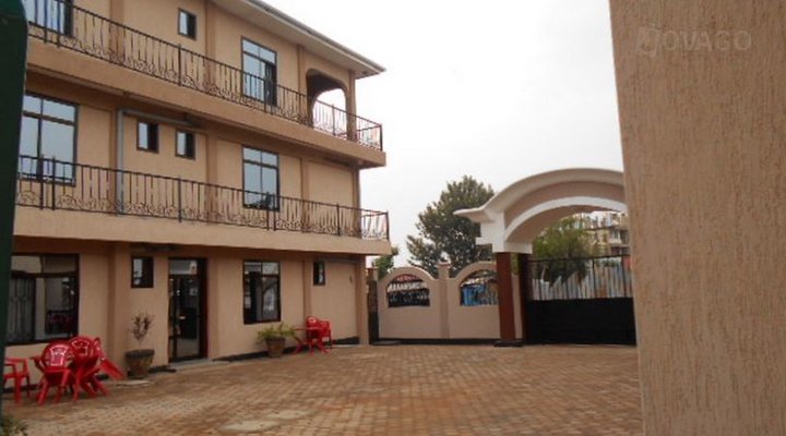 Meatu Hotel