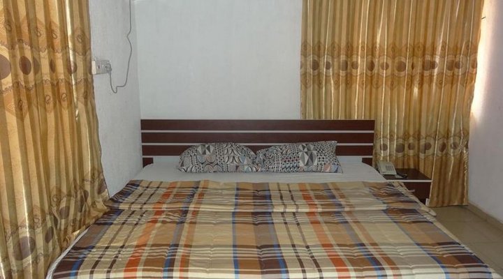 Splendour Hotel