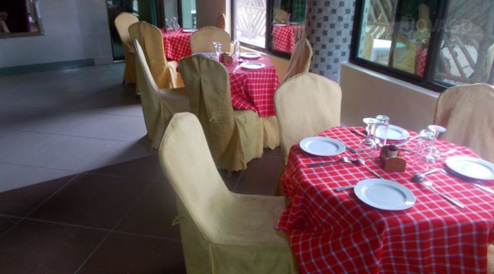 Lunch Time Royal Inn