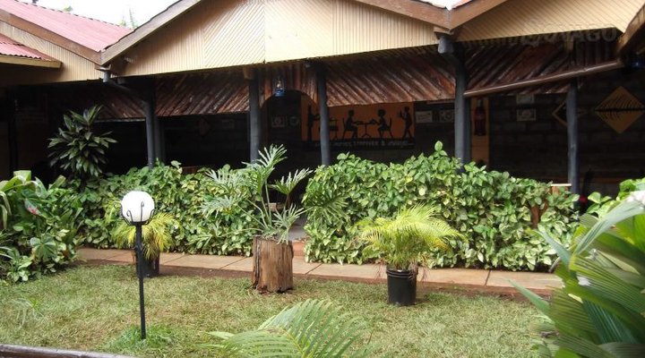 Palmdew Highlands Hotel