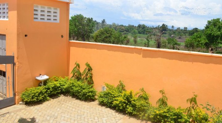 Kapia Gardens & Cottage