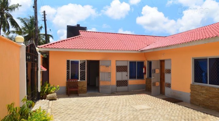 Kapia Gardens & Cottage