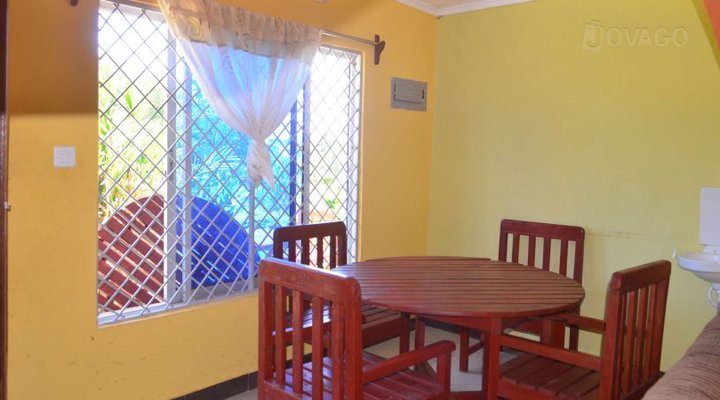Kapia Gardens & Cottage