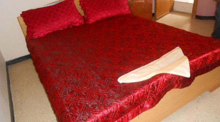 Rwenzori The Gardens Hotel