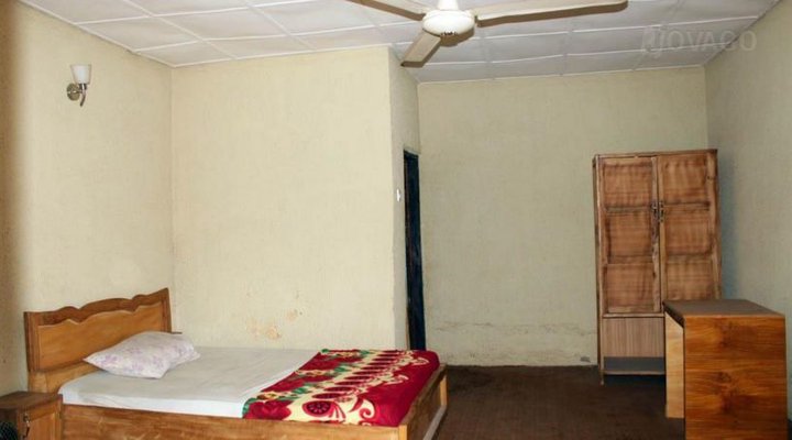 Chomagba Plaza Guest House