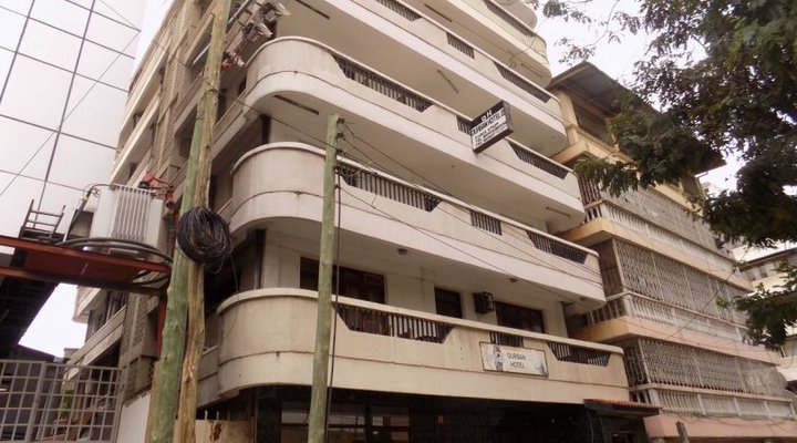 Durban Hotel, Kariokoo