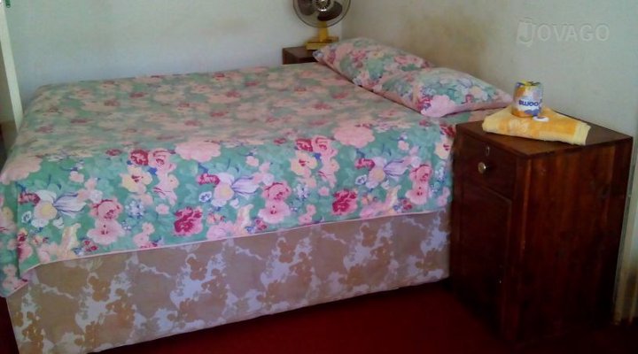 Chinhoyi Inn & Backpackers Lodge