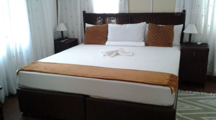 Tati Towers Lodge