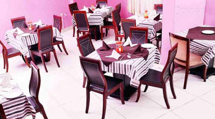 Adam's Hotel Addis