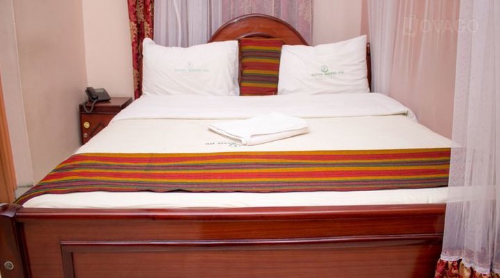 Alpine Hotel