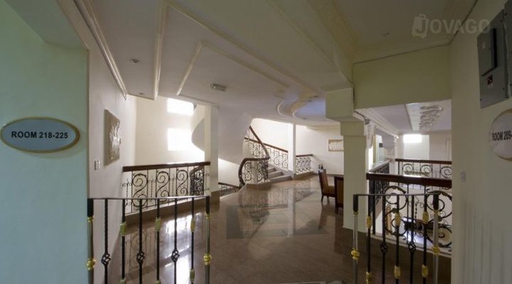 Royal Park International Hotel