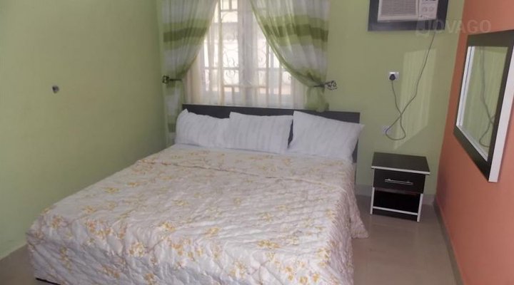 Dubbin Hotel & Suites