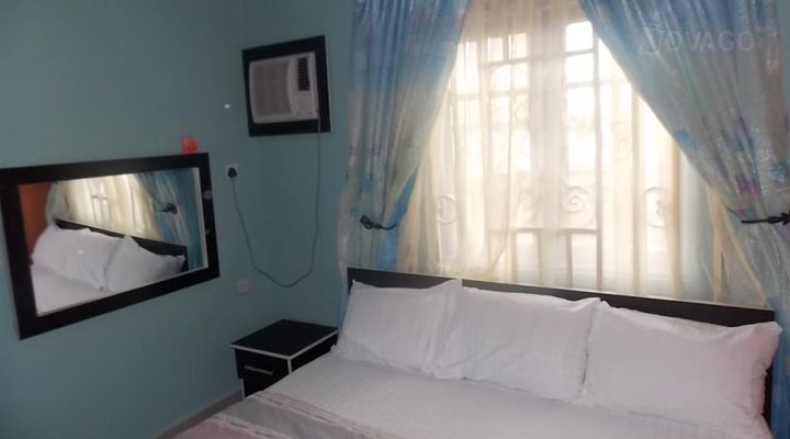 Dubbin Hotel & Suites