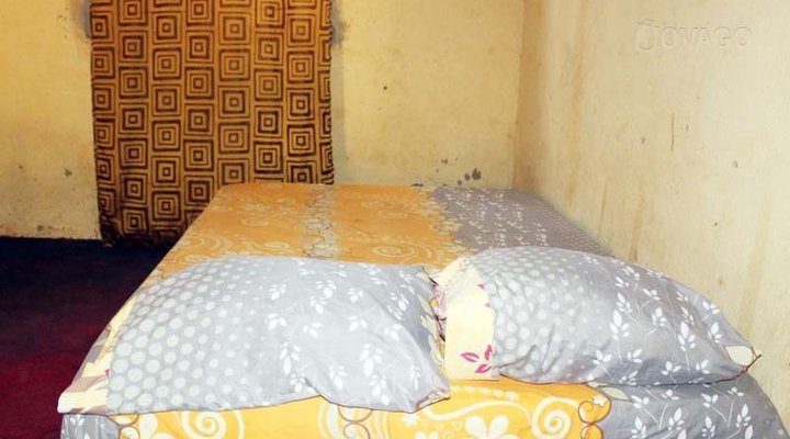 Kuzy Suites & Guest House