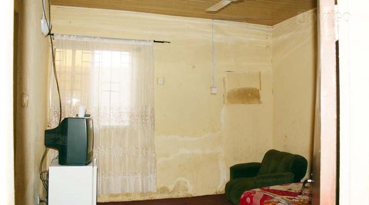 Kuzy Suites & Guest House