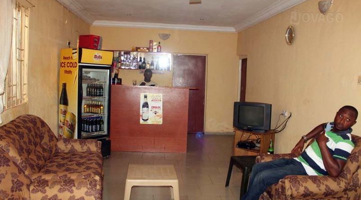 Kuzy Suites & Guest House