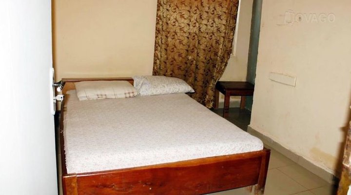 Royal Guest Inn Hotel
