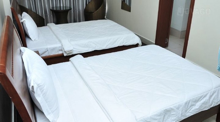 Five To Five Hotel