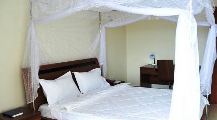 Five To Five Hotel